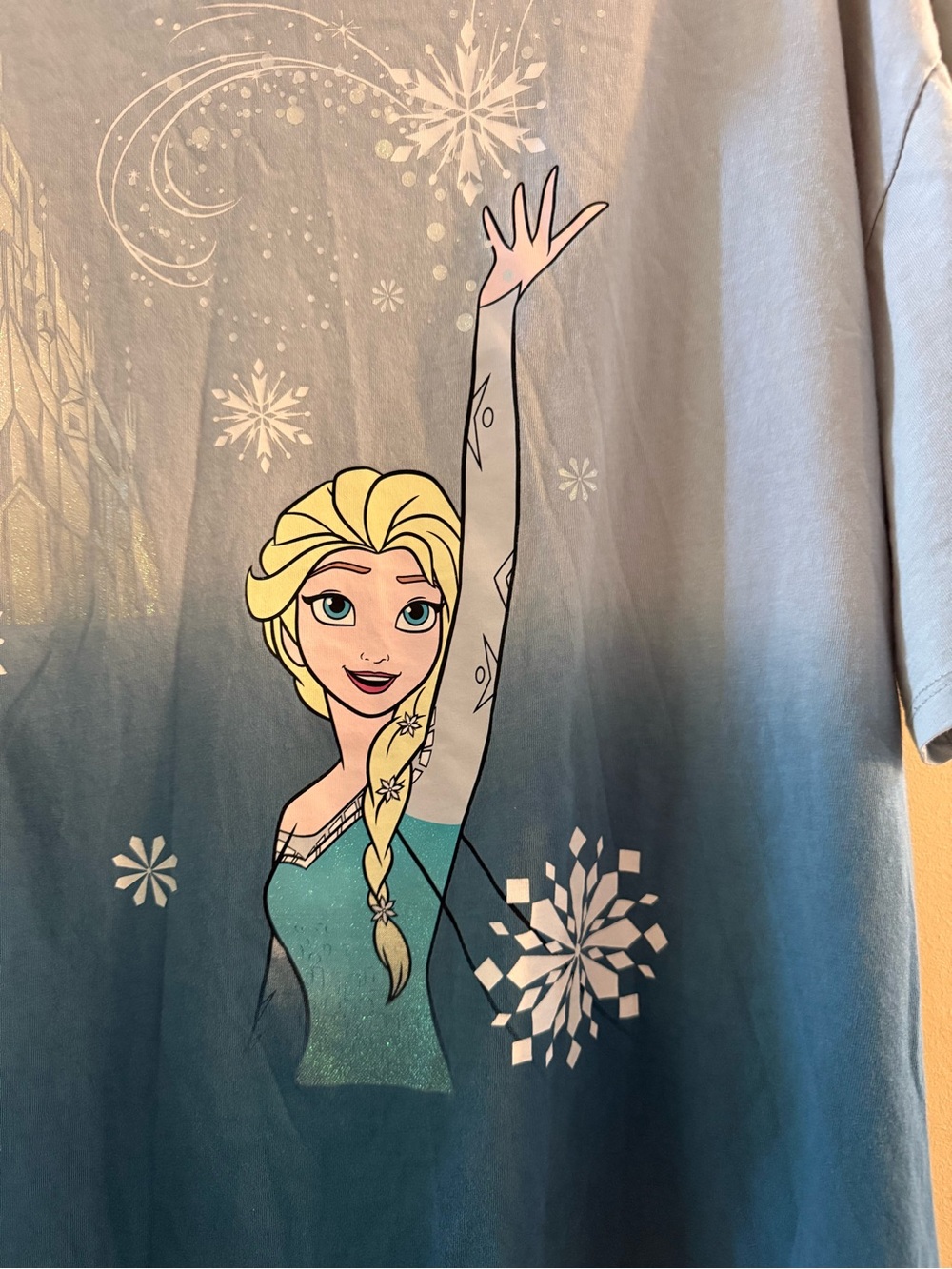 BoxLunch exclusive Disney Frozen Elsa Portrait Split-Dye t-shirt, women’s L - Picture 2 of 6